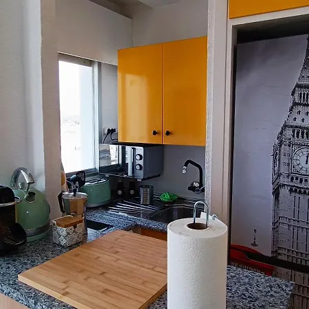 Apartamento Precioso - Nuevo - Centro De - Terraza Con Vistas Al Mar, Impresionantes Vistas A La Montana, Wifi 359 Mbps, Smart Tv 40
